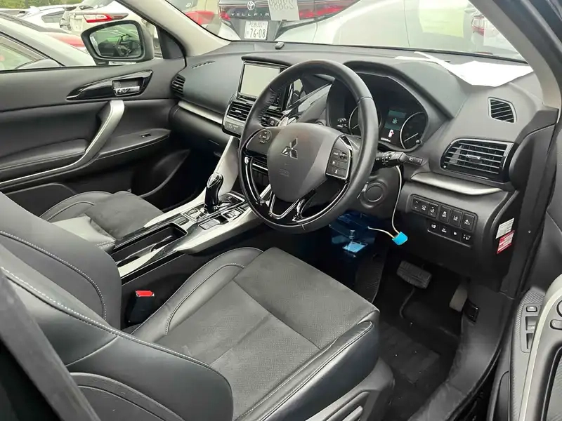 MITSUBISHI ECLIPSE CROSS 4WD G Thumbnail 5