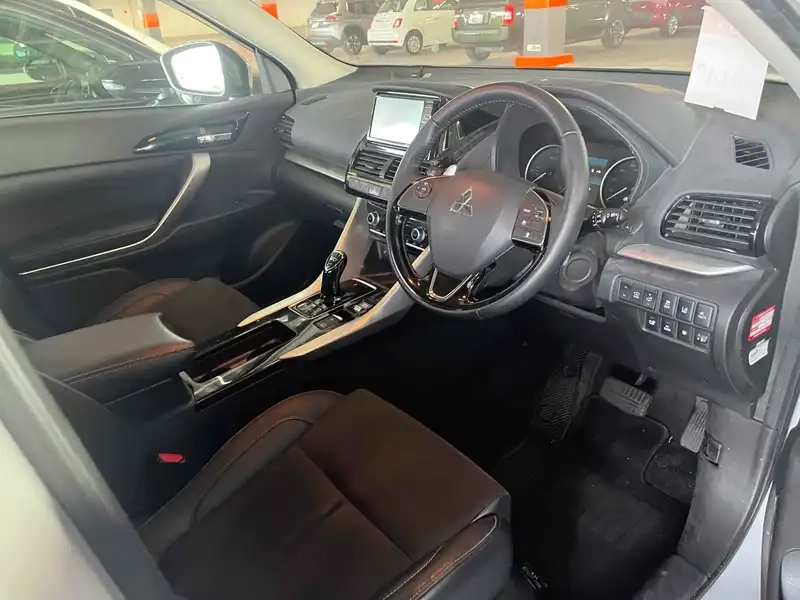 MITSUBISHI ECLIPSE CROSS G Thumbnail 18