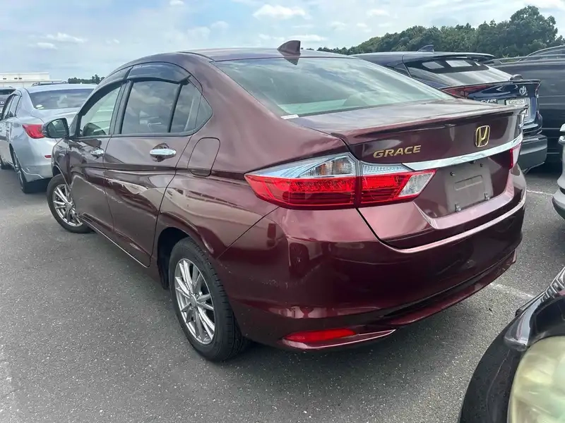 HONDA GRACE HYBRID LX Thumbnail 2