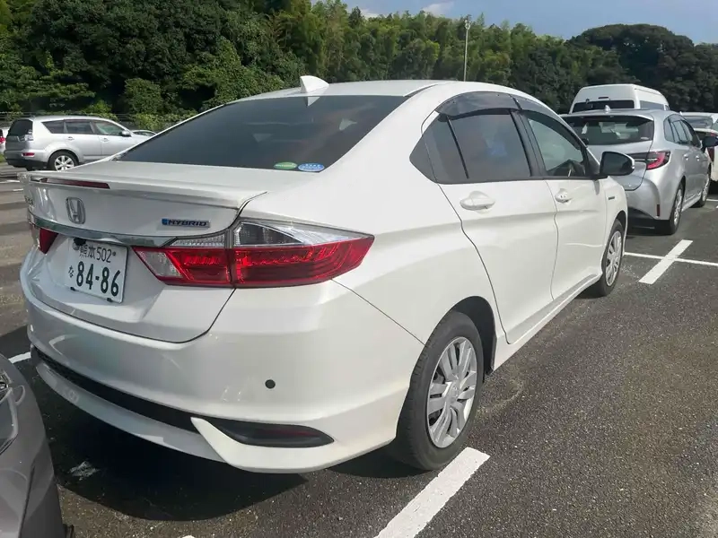 HONDA GRACE HYBRID DX Thumbnail 2