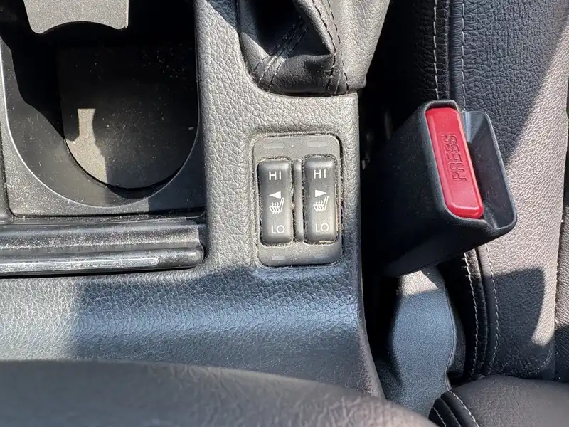 SUBARU XV HYBRID 2.0I-L EYESIGHT 4WD *BLACK LEATHER* Thumbnail 8