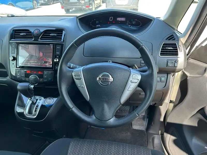 NISSAN SERENA 5D HIGHWAY STAR V SELECTOR + SAFE Thumbnail 4