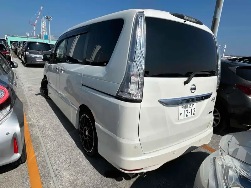 NISSAN SERENA 5D HIGHWAY STAR V SELECTOR + SAFE Thumbnail 2