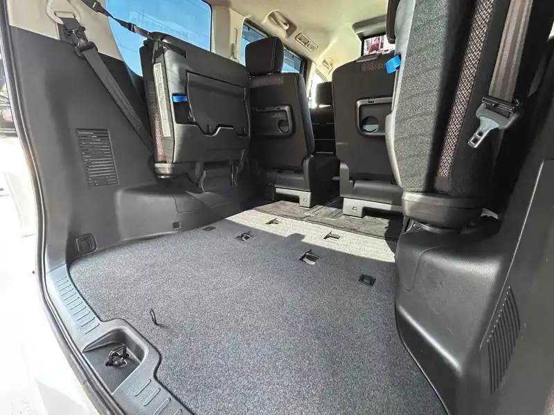NISSAN SERENA 5D HIGHWAY STAR V SELECTOR + SAFE Thumbnail 9