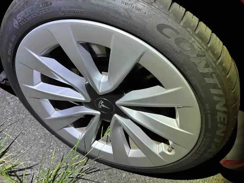 TESLA MODEL 3 LONG RANGE DUAL MOTOR 4WD Thumbnail 17
