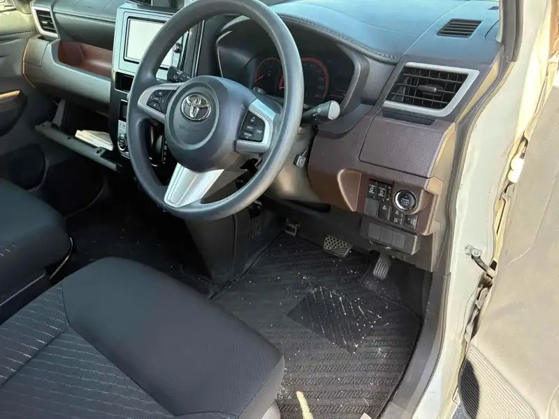 TOYOTA ROOMY G-T Thumbnail 4