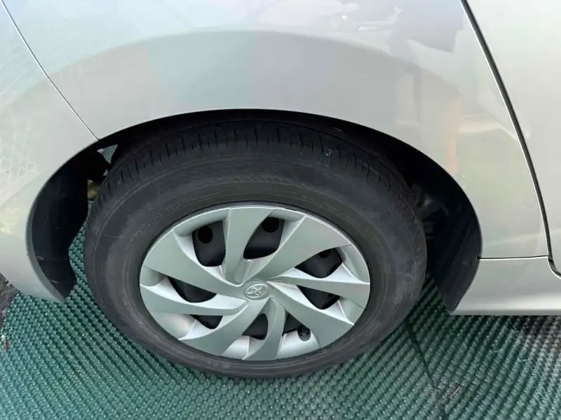 TOYOTA YARIS HYBRID X SAFETYSENSING Thumbnail 13