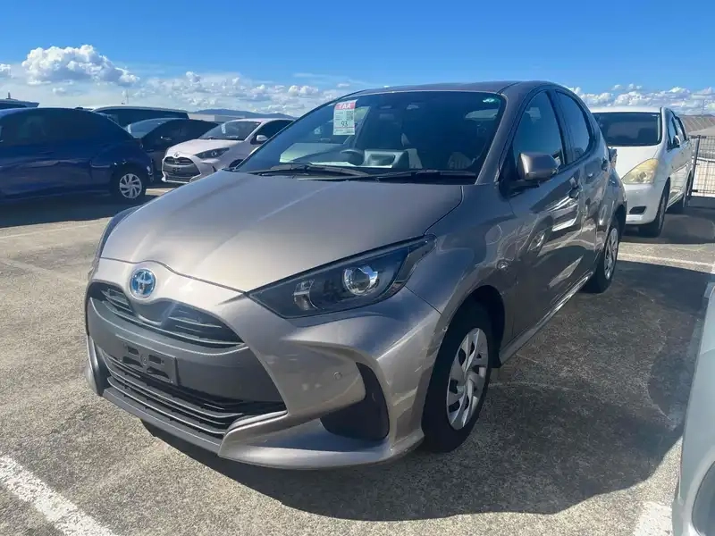 TOYOTA YARIS HYBRID X Thumbnail 38