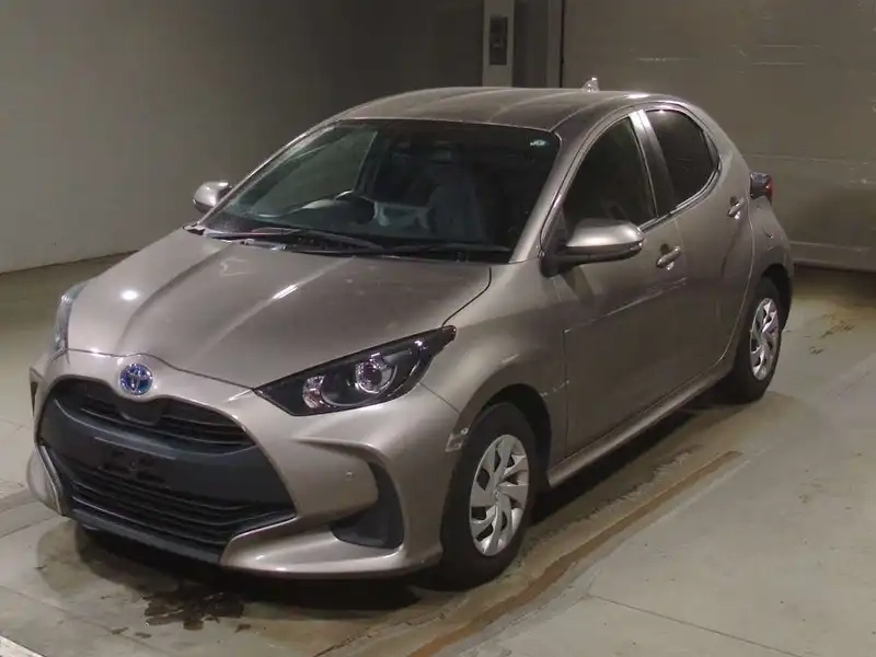 TOYOTA YARIS HYBRID X Thumbnail 1