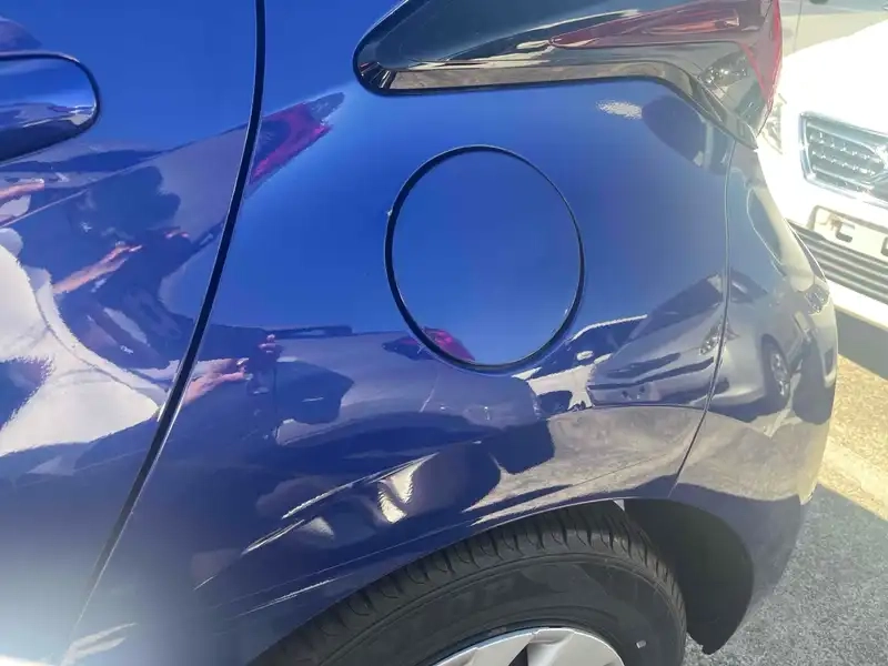 TOYOTA YARIS HYBRID X Thumbnail 24