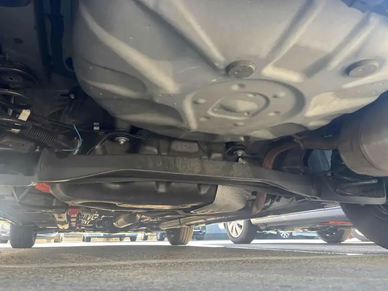 TOYOTA YARIS HYBRID X Thumbnail 28