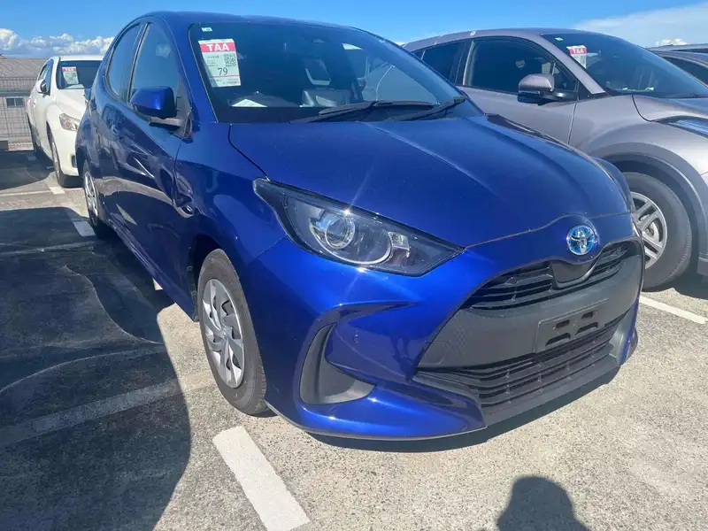 TOYOTA YARIS HYBRID X Thumbnail 36
