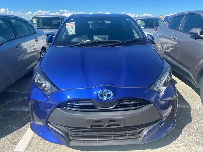 TOYOTA YARIS HYBRID X Thumbnail 18
