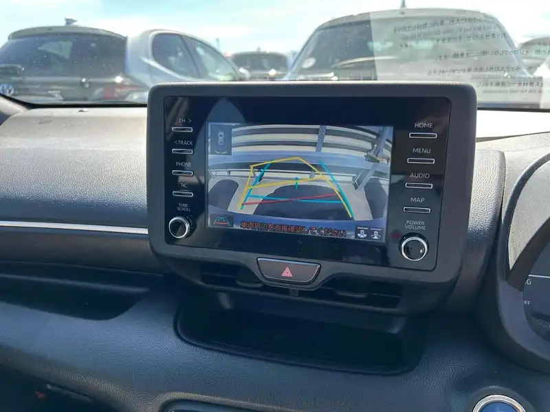 TOYOTA YARIS HYBRID X Thumbnail 30