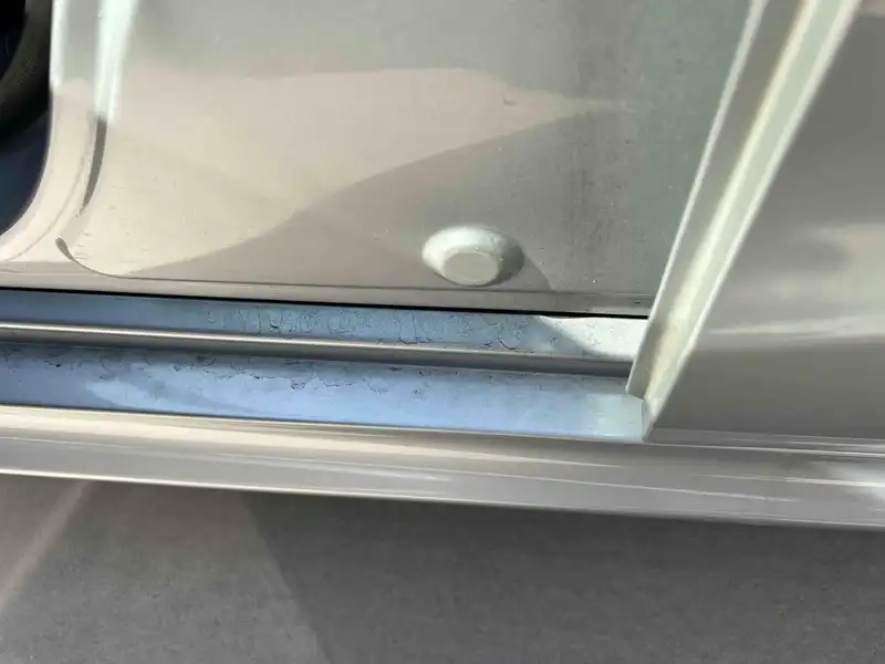 TOYOTA YARIS HYBRID X Thumbnail 21