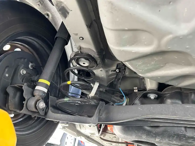 TOYOTA YARIS HYBRID X Thumbnail 32