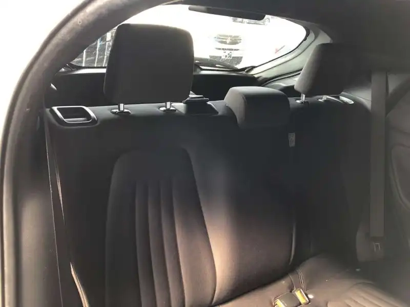TOYOTA YARIS HYBRID X Thumbnail 7