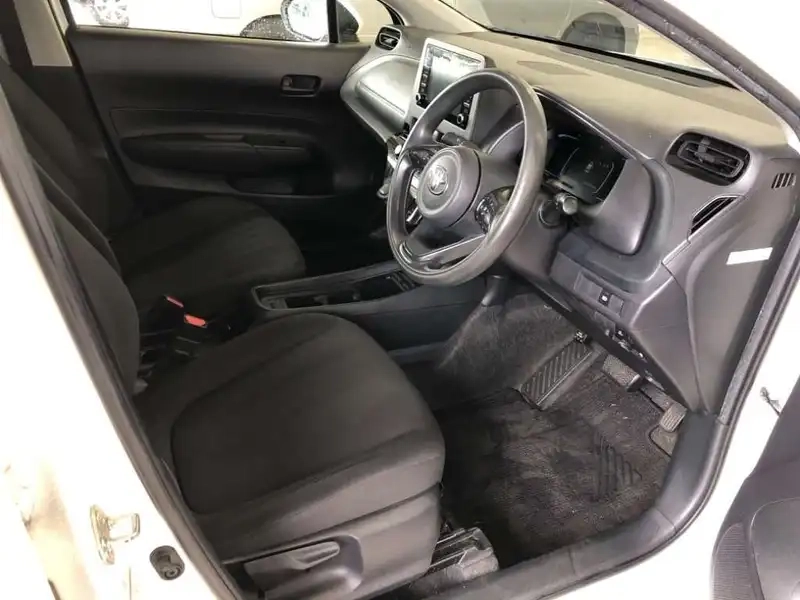 TOYOTA AQUA B Thumbnail 3