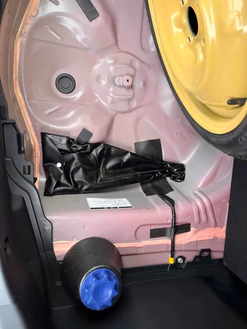 TOYOTA AQUA S Thumbnail 26