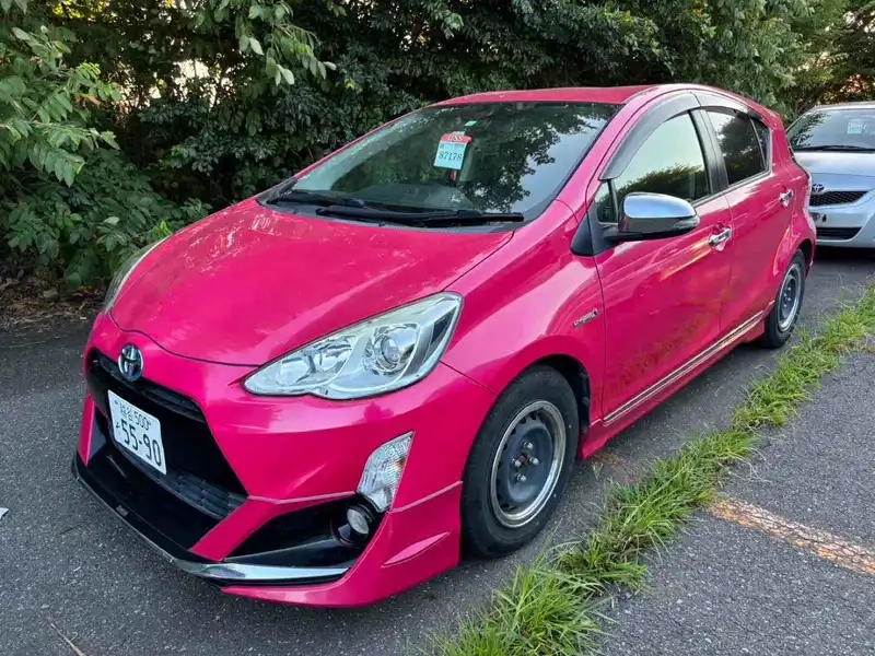 TOYOTA AQUA S Thumbnail 9