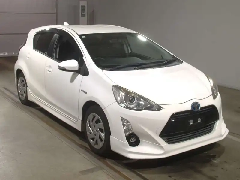 TOYOTA AQUA S BODYKIT Thumbnail 5