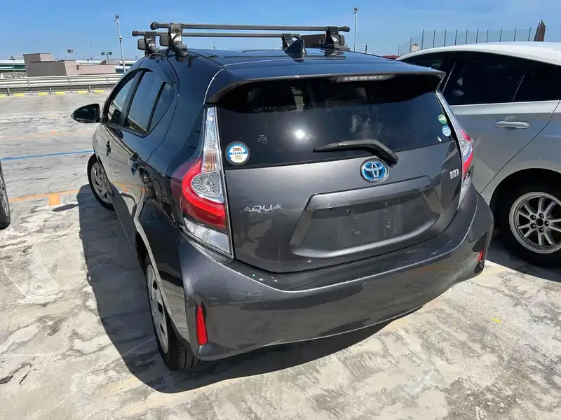 TOYOTA AQUA S Thumbnail 5