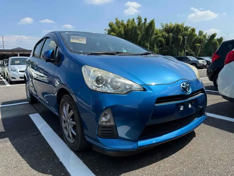 TOYOTA AQUA G Thumbnail 1
