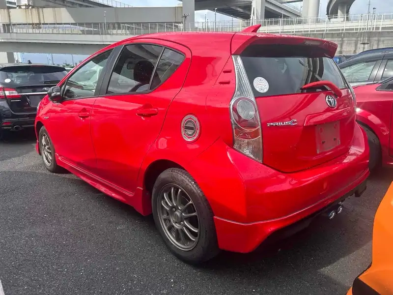 TOYOTA AQUA G Thumbnail 2