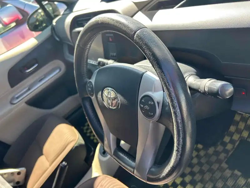 TOYOTA AQUA G Thumbnail 10