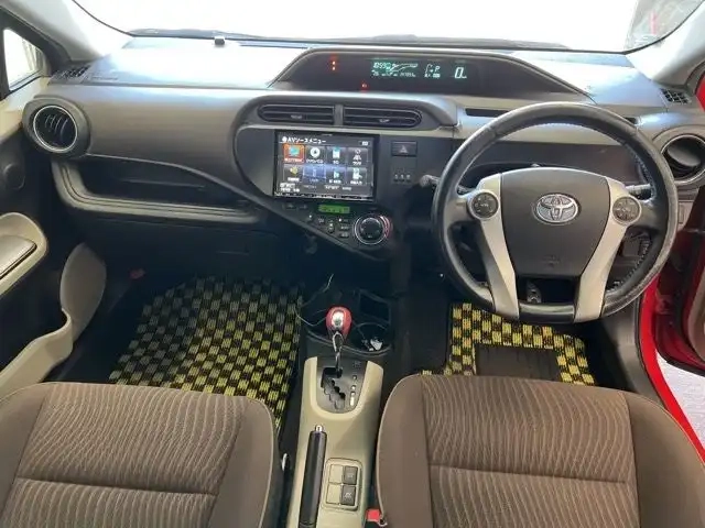 TOYOTA AQUA G Thumbnail 4