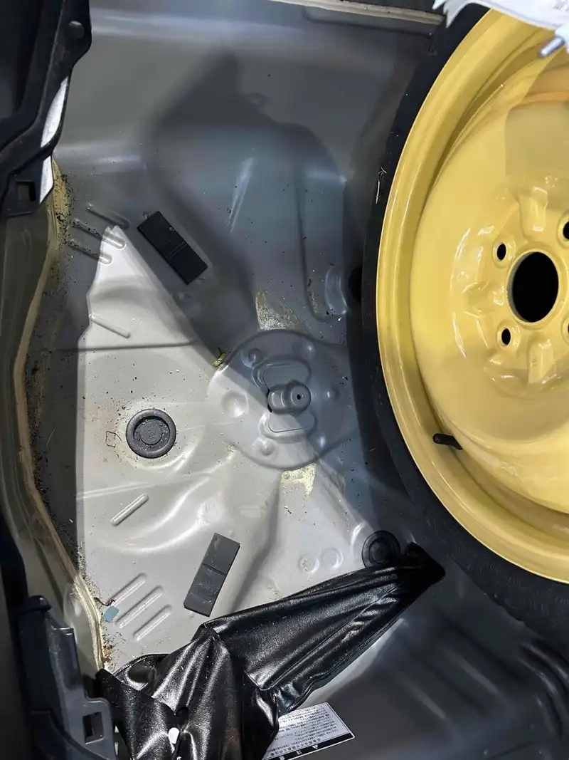 TOYOTA AQUA S Thumbnail 24