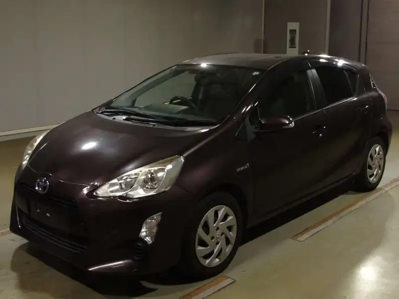 TOYOTA AQUA S Thumbnail 1