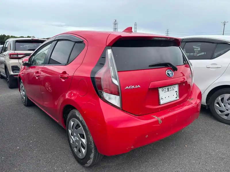 TOYOTA AQUA G BLACK SOFT LEATHER Thumbnail 2
