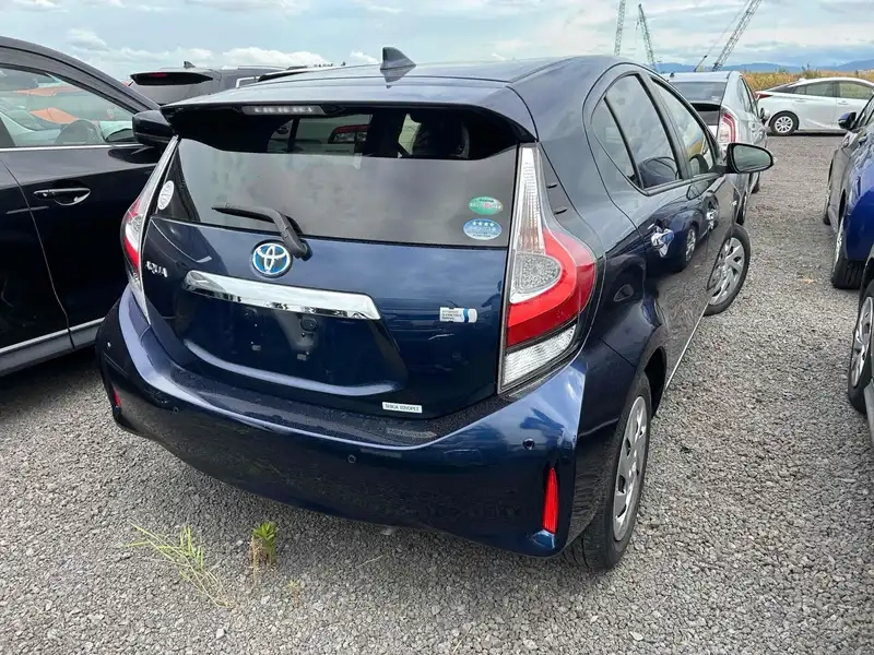 TOYOTA AQUA S STYLE BLACK Thumbnail 2