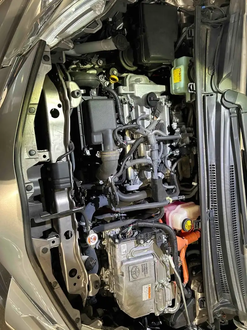 TOYOTA VITZ HYBRID F Thumbnail 19