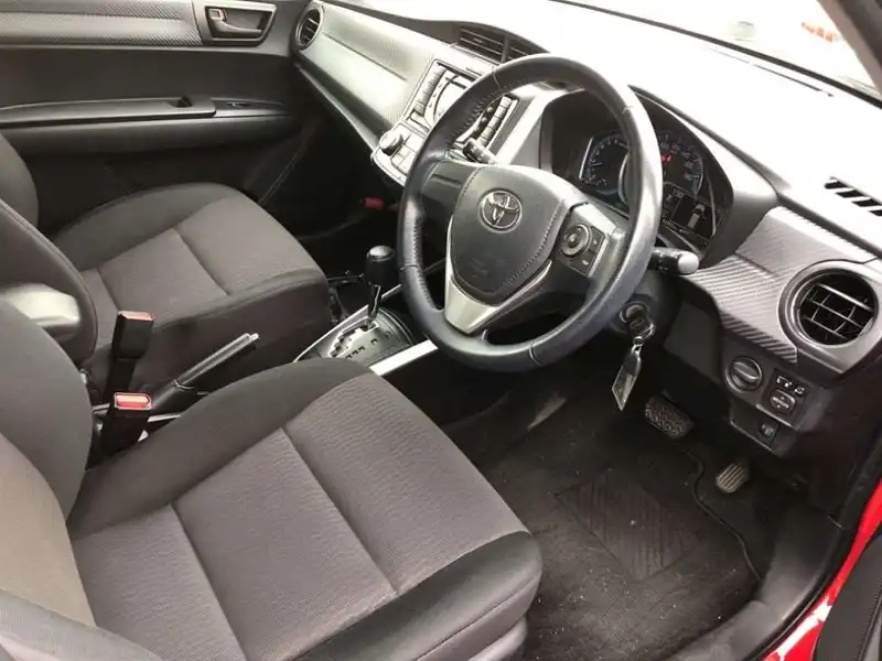 TOYOTA COROLLA FIELDER HYBRID Thumbnail 5