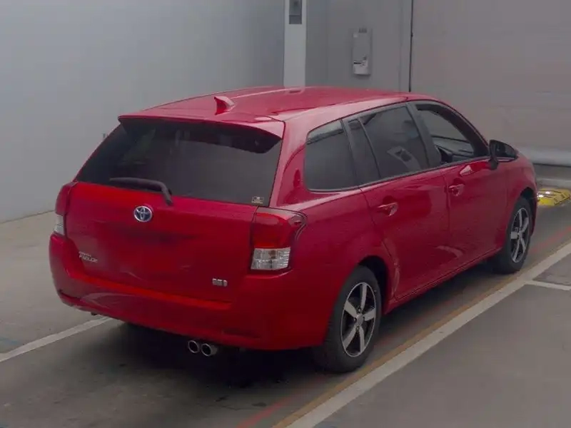 TOYOTA COROLLA FIELDER HYBRID Thumbnail 4