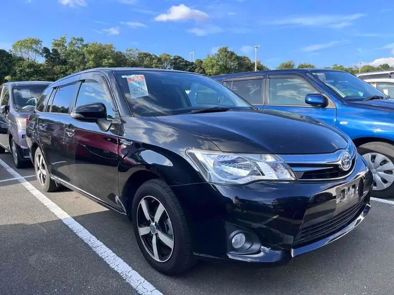 TOYOTA COROLLA FIELDER HYBRID G Thumbnail 1