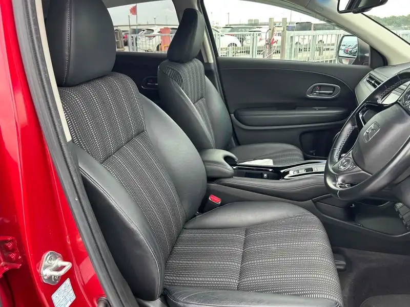 HONDA VEZEL HYBRID Z HONDA SENSING Thumbnail 6
