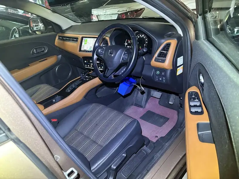 HONDA VEZEL HYBRID Z HONDA SENSING Thumbnail 8