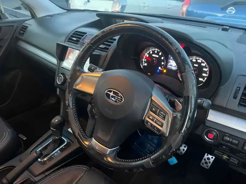 SUBARU FORESTER 4WD 2.0XT EYESIGHT Thumbnail 12