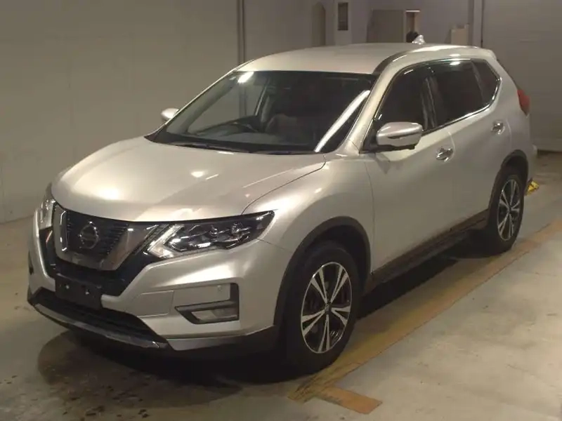 NISSAN XTRAIL 20XI 7ST Thumbnail 3