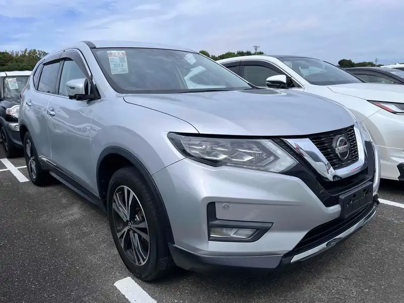 NISSAN XTRAIL 20XI 7ST Thumbnail 1