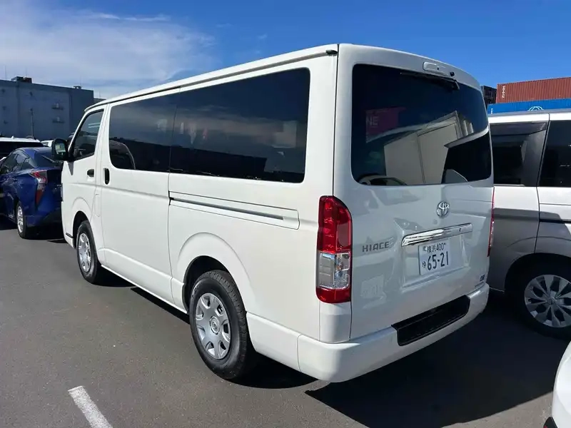 TOYOTA HIACE VAN LONG DX GL PACKAGE Thumbnail 2