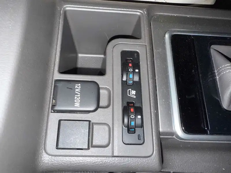 TOYOTA LAND CRUISER PRADO 5D 4WD TX L PACKAGE Thumbnail 13