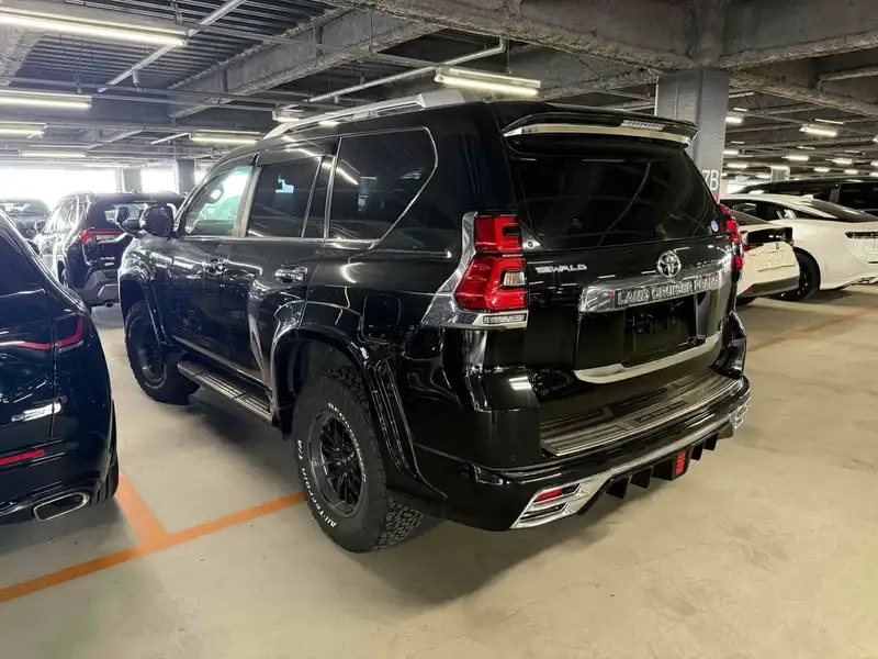 TOYOTA LAND CRUISER PRADO 5D 4WD TX L PACKAGE Thumbnail 8
