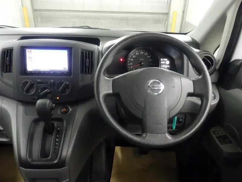 NISSAN NV200 VX Thumbnail 3