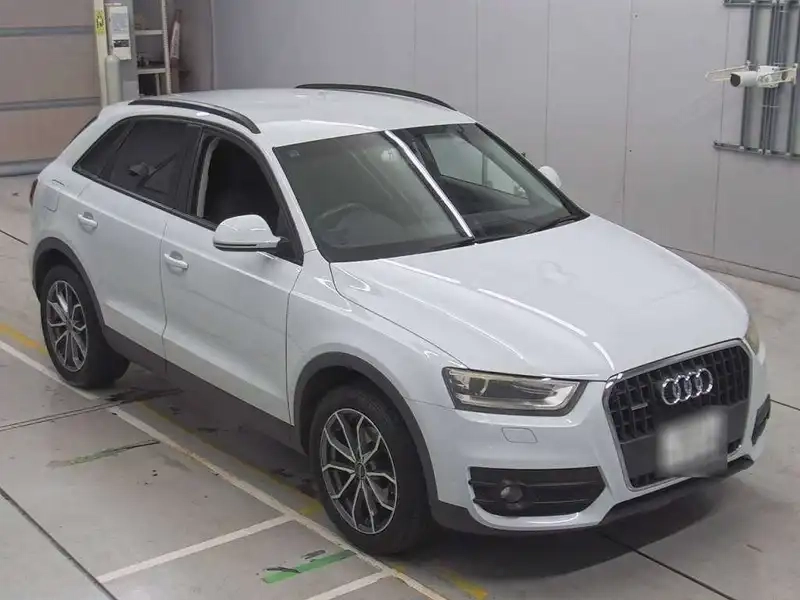 AUDI Q3 2.0TFSI QUATTRO 180PS Thumbnail 6