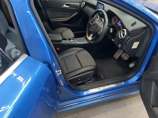 MERCEDES BENZ BENZ A CLASS A180 Thumbnail 3