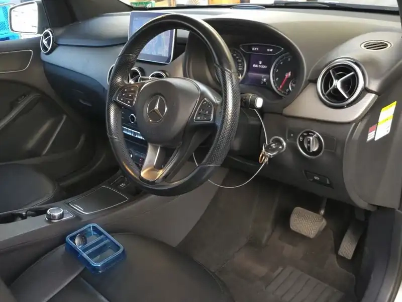 MERCEDES BENZ B-CLASS B180 RADAR SAFETY PKG Thumbnail 3